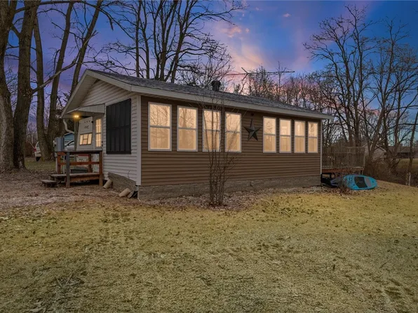 221 Celebration Ct, Oakwood, IL 61858