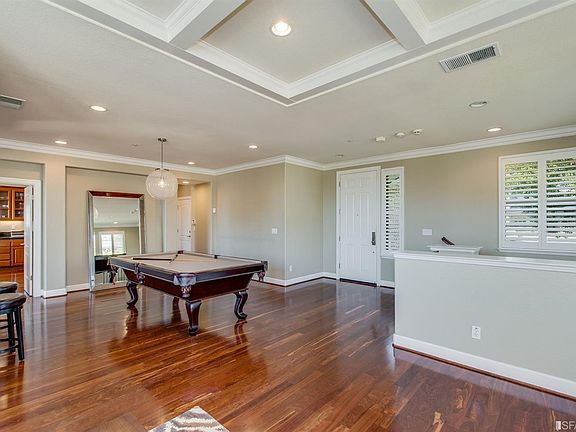 5th image of 71 Golden Aster Ct