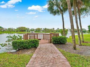 3304 Bridgewood Dr, Boca Raton, FL 33434