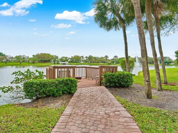 3304 Bridgewood Drive, Boca Raton, FL 33434