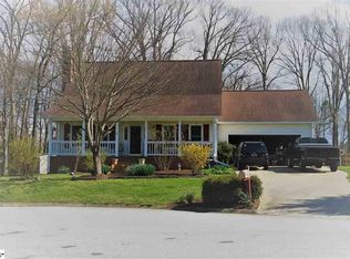 122 Park Lane Ct, Greenville, SC 29607