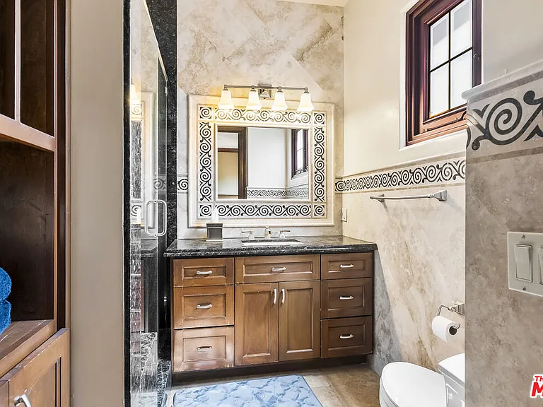4141 Cambridge Rd — Photo 35