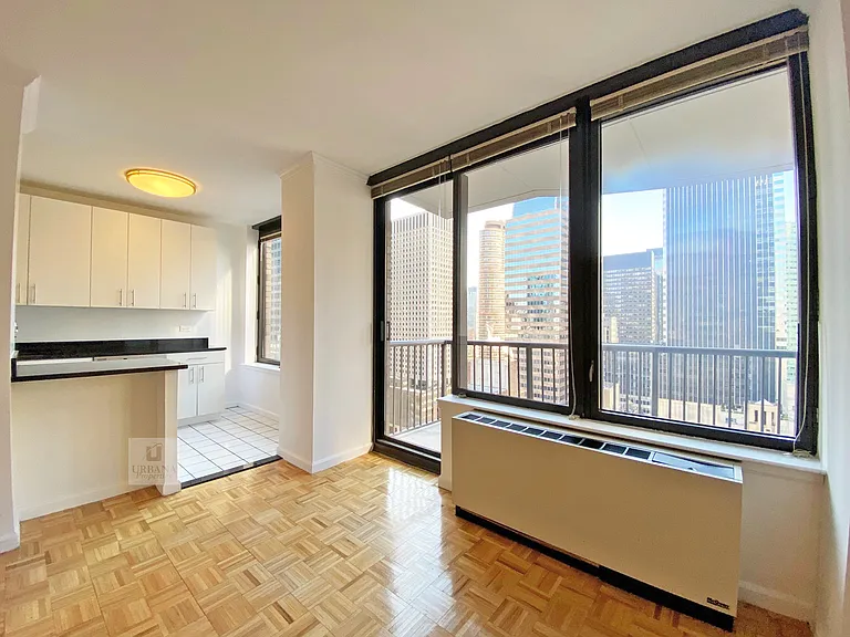 150 E 57th St #25A — Photo 7