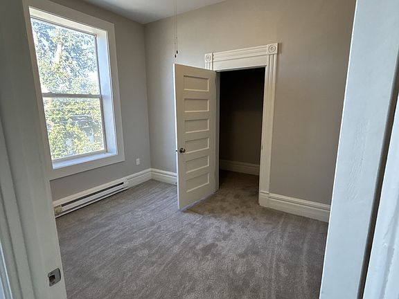 3rd image of 213 Main St N #11490805