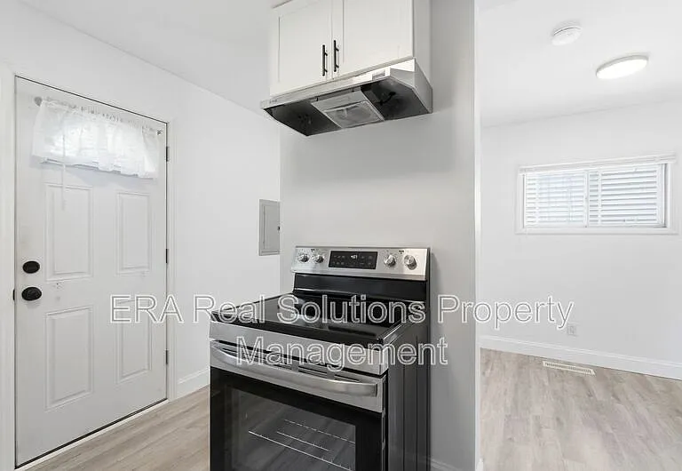 1265 Elderwood Ave — Photo 14