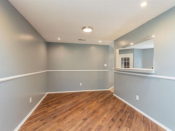 4th image of 19438 Cypress Harbor Dr