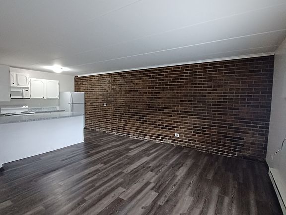 4th image of 3703 James St APT 1A