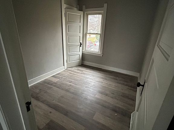 3rd image of 1209 Ellis St