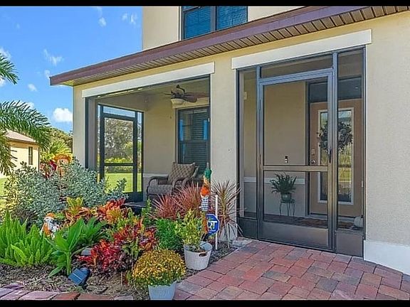 4th image of 7489 Tourmaline Dr