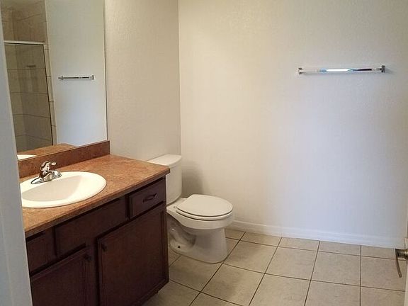 5th image of 10580 SE 67th Ct #27