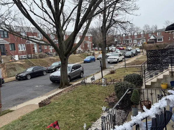 114 E Colonial St, Philadelphia, PA 19120