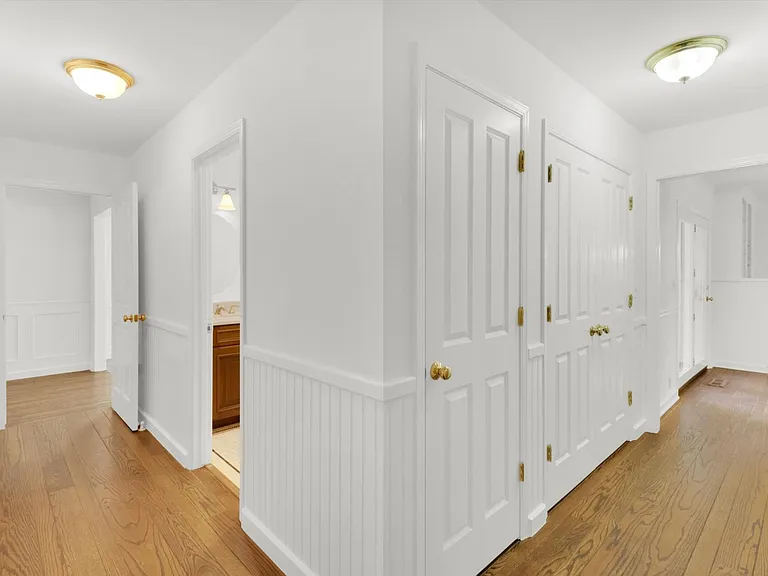 1064 Westridge Ave — Photo 19