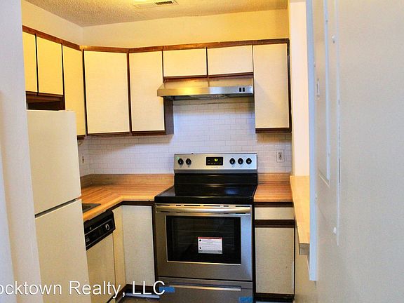 2nd image of 1356 Bradley Dr