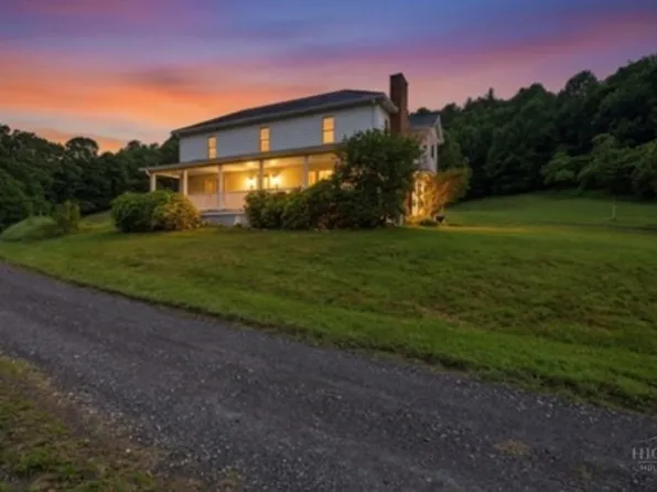 1294 Spencer Branch Road, Lansing, NC 28643