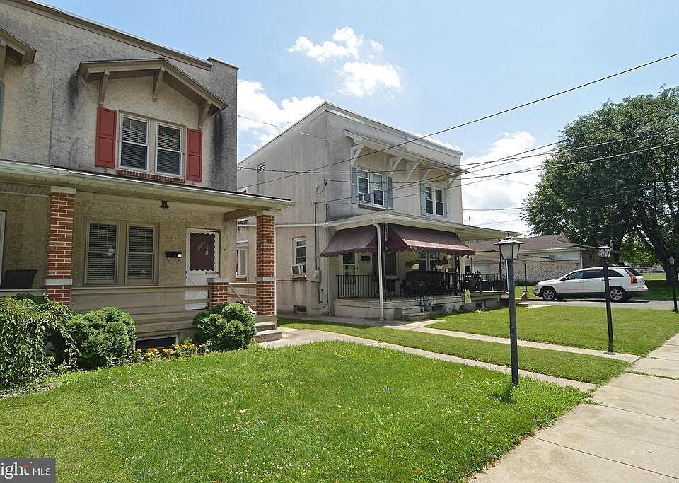 1st image of 28 W Vine St