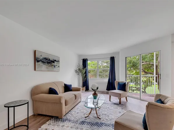 1200 SW 125th Ave APT 302L, Pembroke Pines, FL 33027