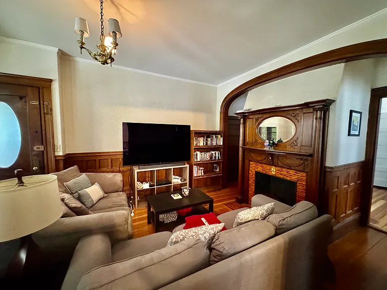16 Kenwood St #1 — Photo 3