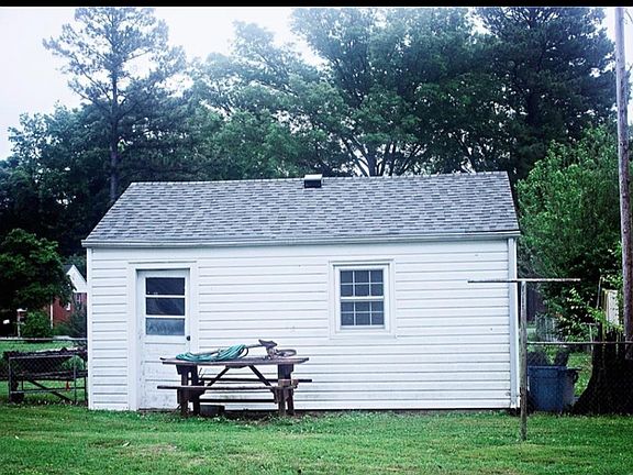 3rd image of 7387 Stuart Dr