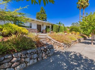 380 Country Club Dr, Novato, CA 94949