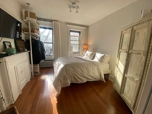Rented by Keller Williams NYC | media 3