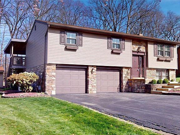2nd image of 124 Braethorn Dr