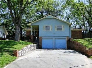 1717 Dougherty Dr, Shawnee, OK 74804