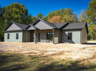 312 E Vermont St, Carterville, IL 62918