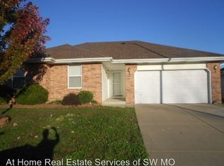 1122 N Ohara Ave, Springfield, MO 65803