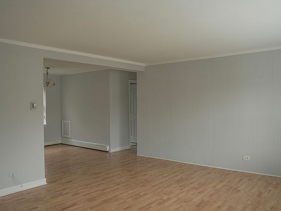 3rd image of 2211 W Morse Ave #3