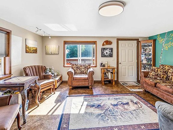 4th image of 247 Hartig Drive