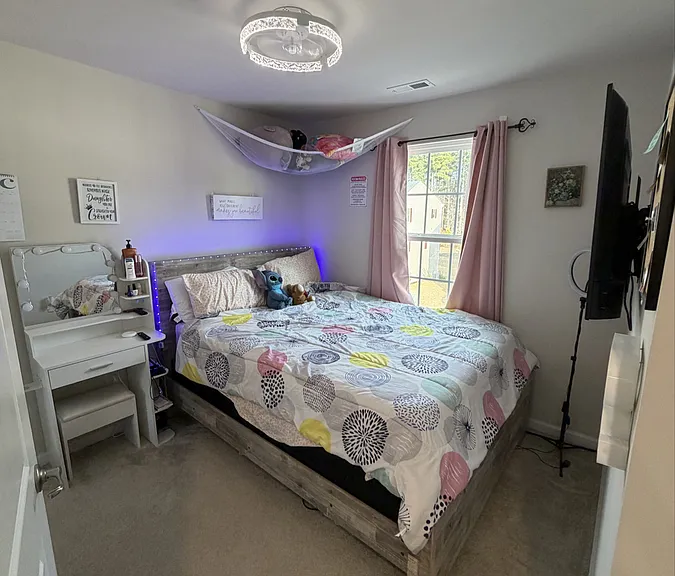 860 Romeria Dr — Photo 4
