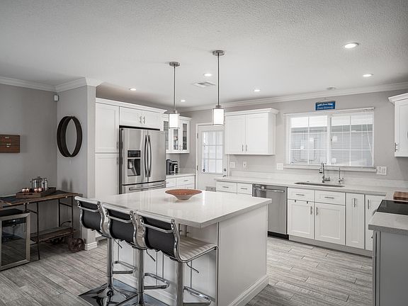 3rd image of 2621 N 69th Pl