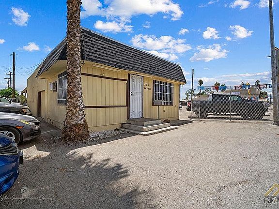 3rd image of 303 Taft Hwy