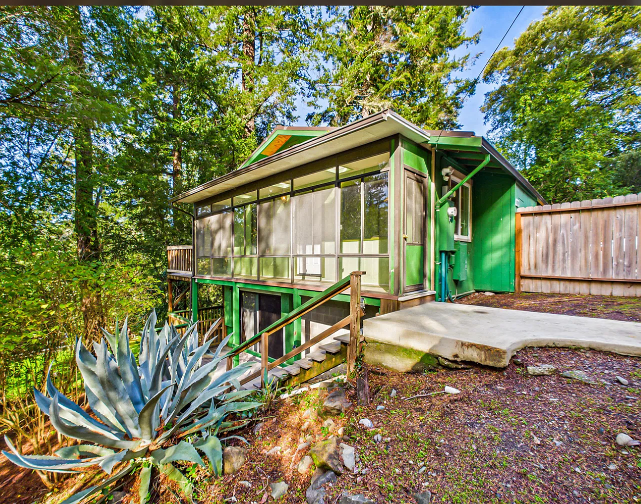 2 bed, $1,200 — Photo 3