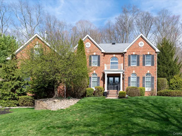 15 Hallocks Run, Somers, NY 10589