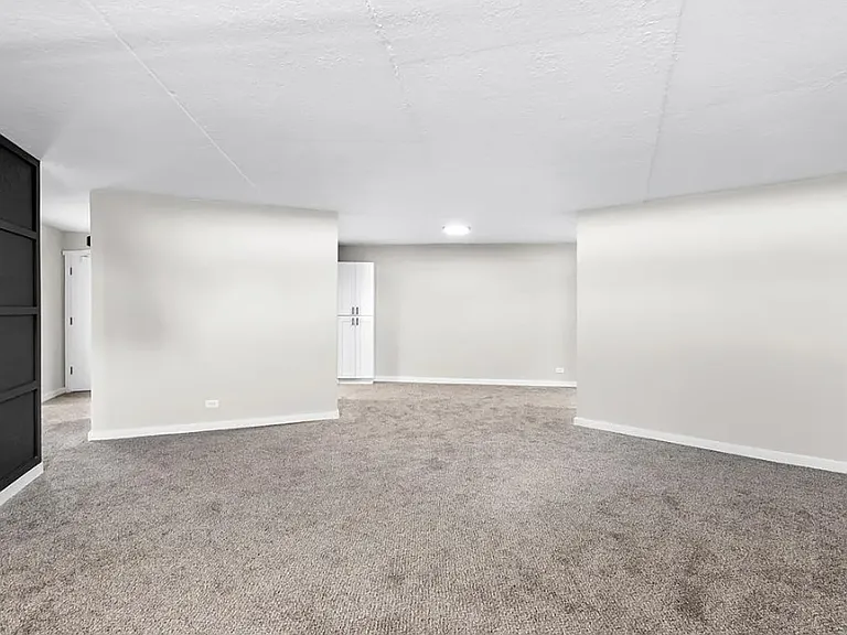 1 Renaissance Pl #709A — Photo 7