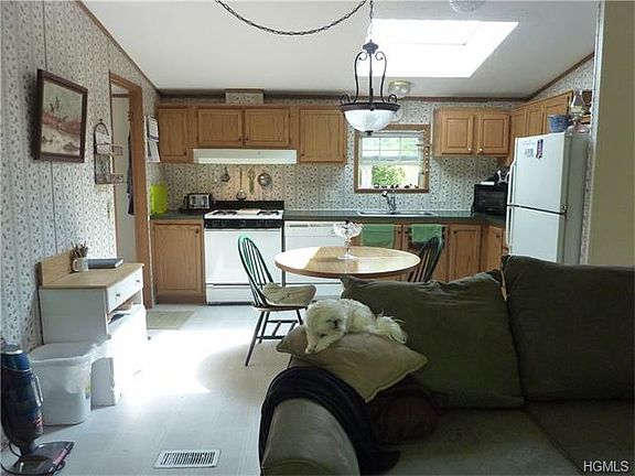 4th image of 29 Apple St