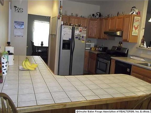 5th image of 13825 Vincent Place Ave