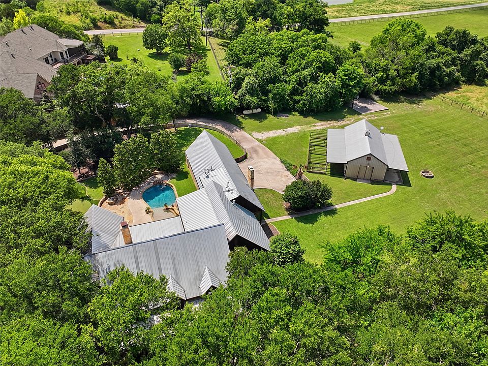 1st image of 129 Trinity Bluffs Rd