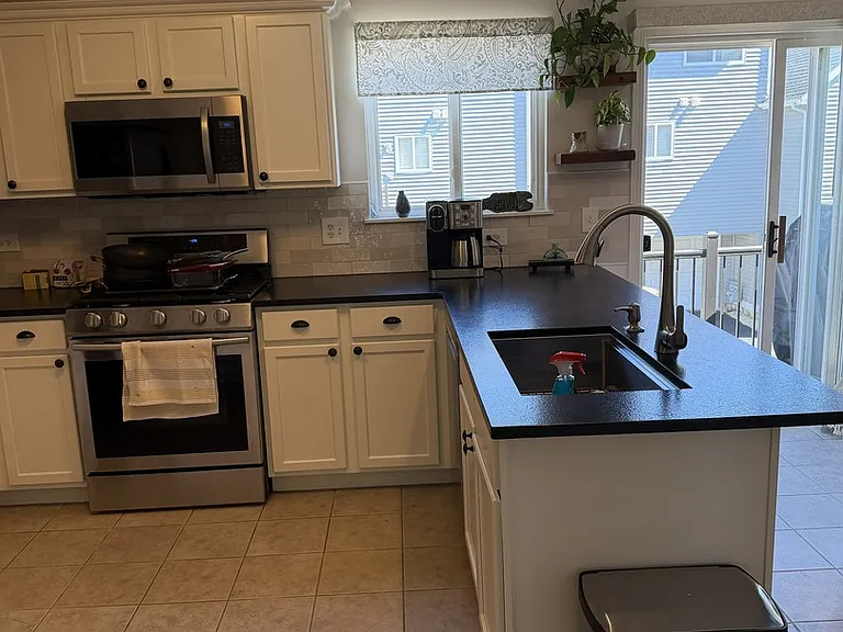 24463 John Adams Dr — Photo 4