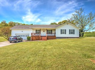 102 McKinney Dr, Madisonville, TN 37354