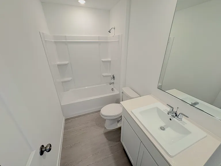15020 Reyes Rd — Photo 8