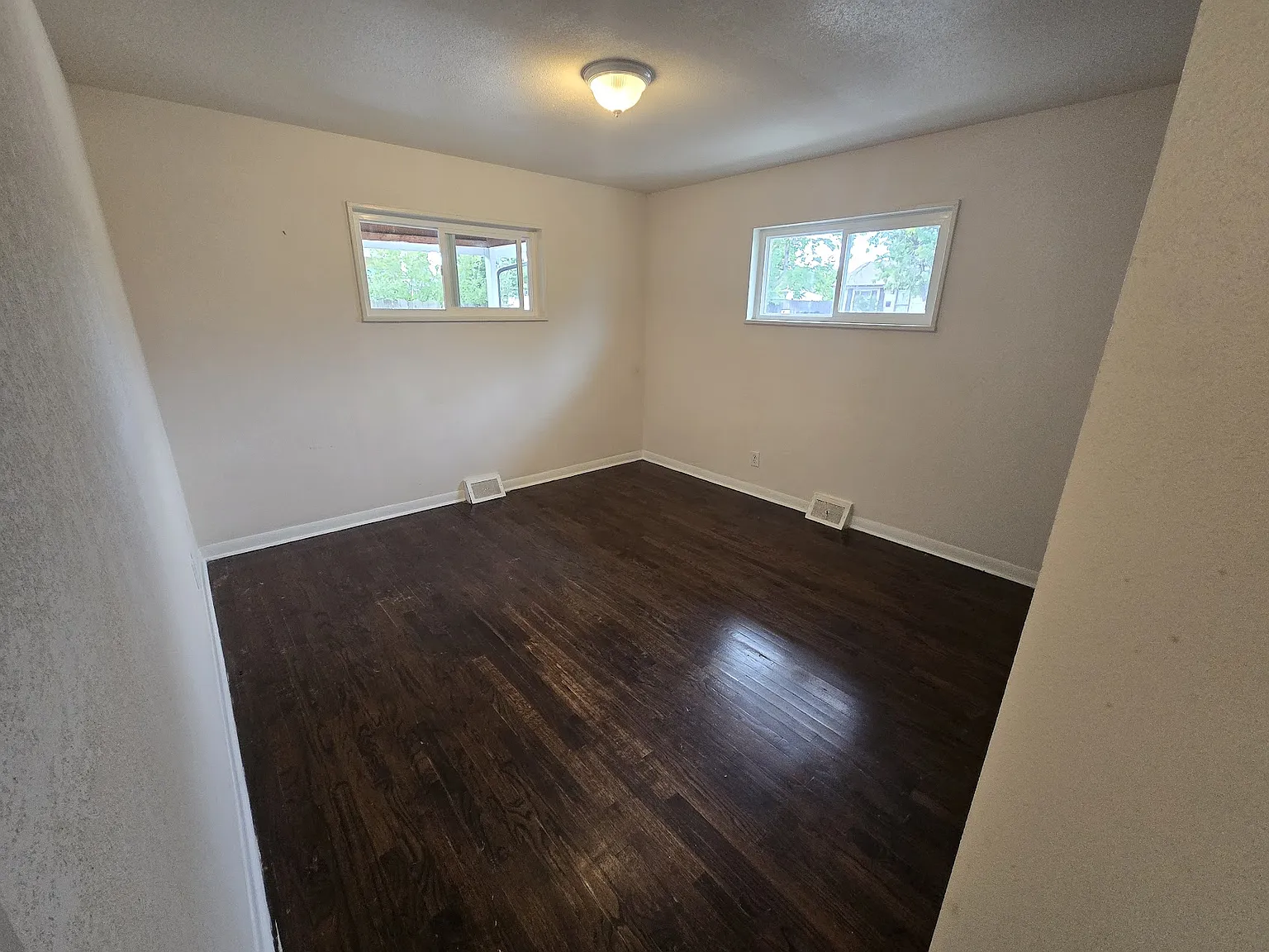 4 bed, 2142 sqft, $2,699 — Photo 4