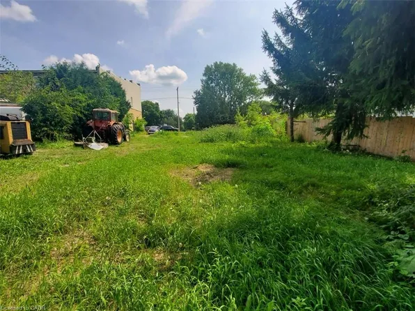 527 Florence Rd, Dawn Euphemia, ON N0P 1R0