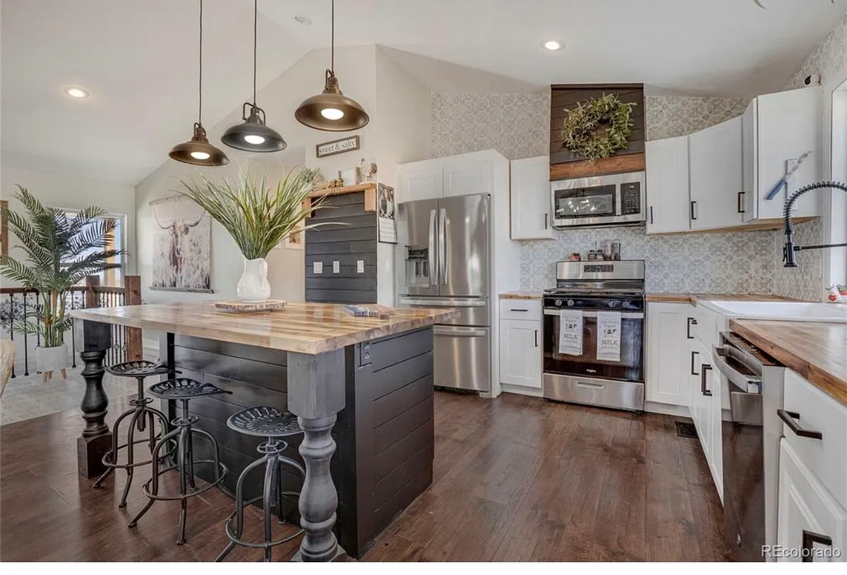 Building Photo - 45523 Sun Country Dr