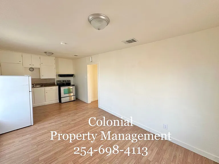 422 W Green Ave — Photo 4