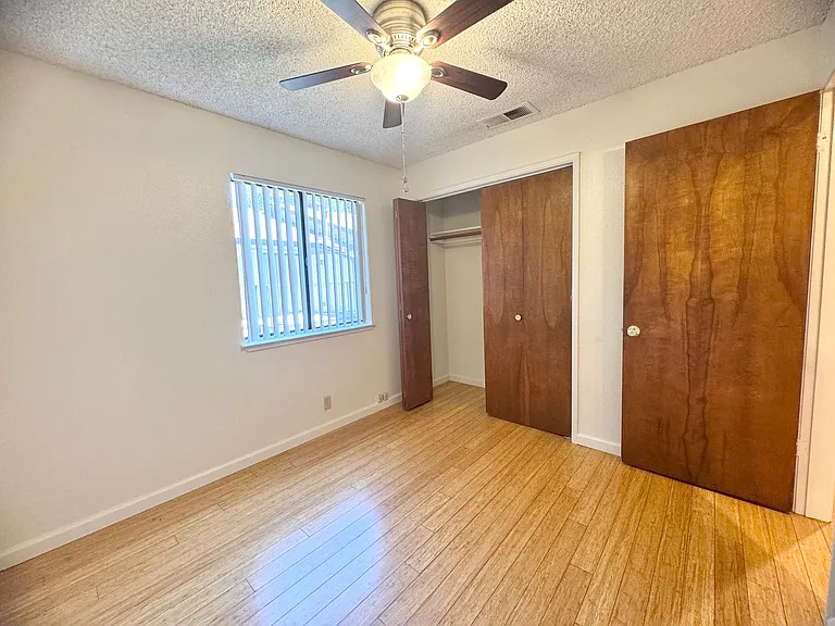 Stadium Village Apartments — Photo 22