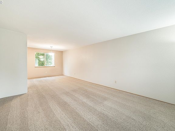 3rd image of 15409 NE 47th St