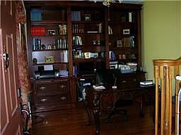 5th image of 2087 Wimpole Ct W