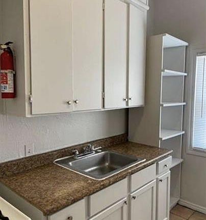 5th image of 144 N Grant St #146A